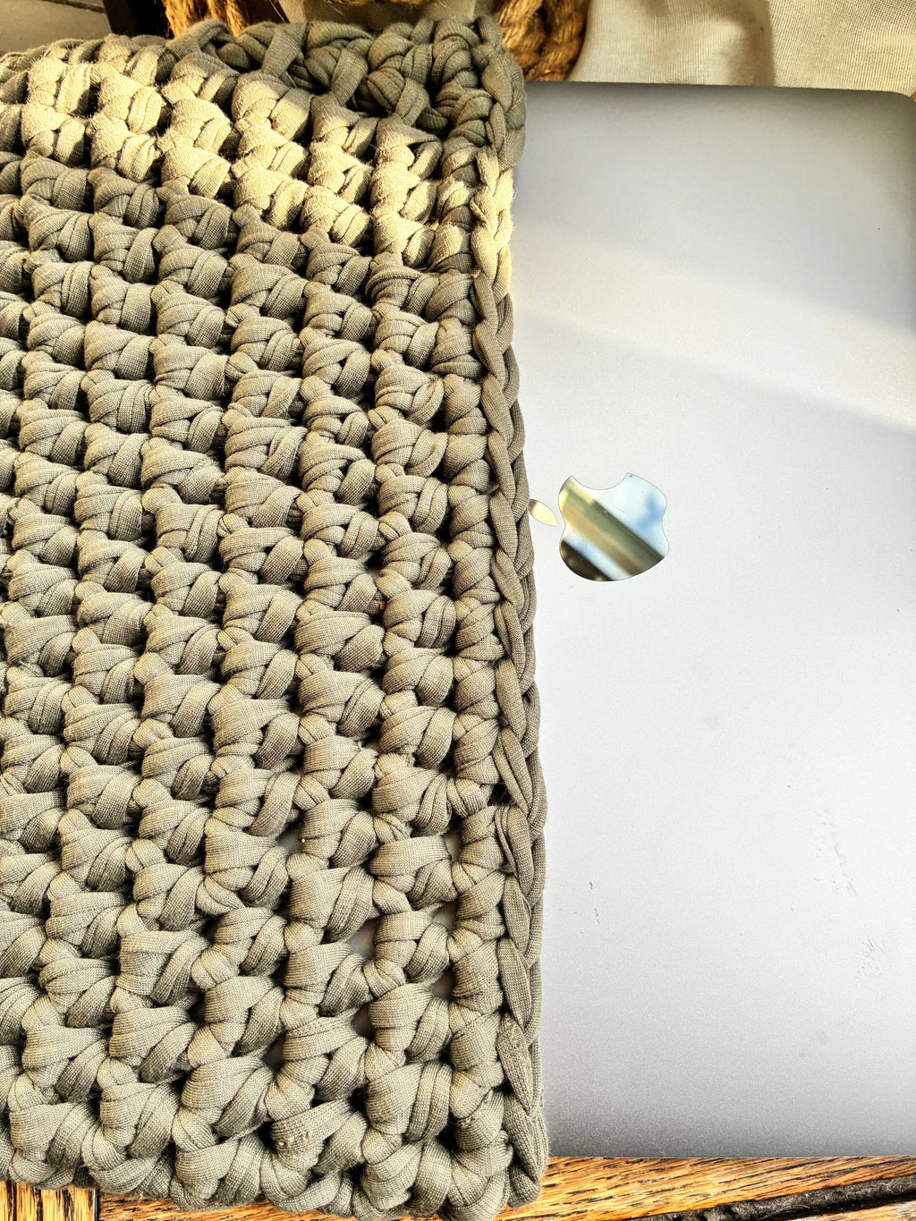 Pochette d'ordinateur kaki